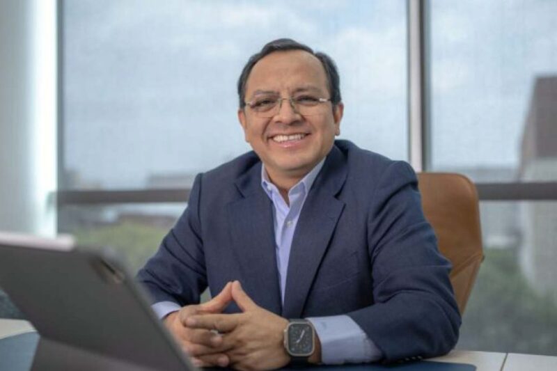 Educación financiera en México: por qué Ernesto Reséndiz decidió que era su misión cambiarla